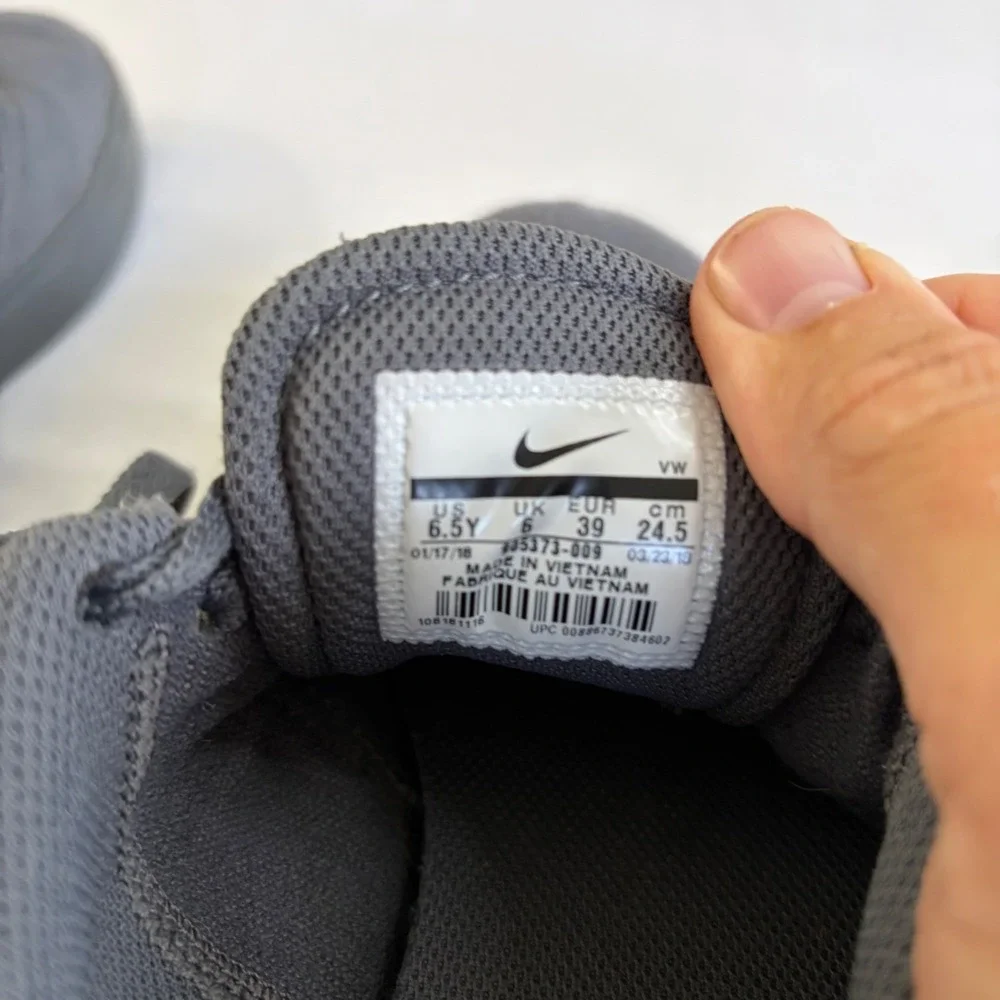 Nike SB Check Solarsoft Canvas Dark Grey‎ Skate Shoes Kids/Mens 6.5 Women's 8